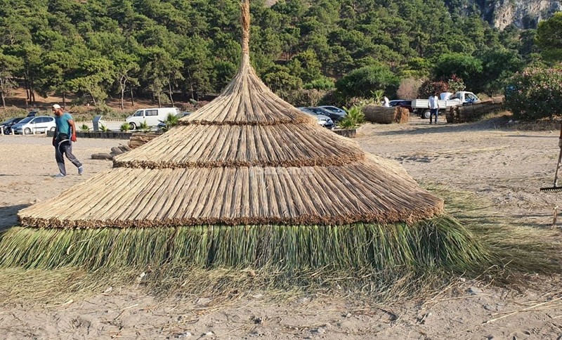 Katlı Kamış Çatı Kaplama